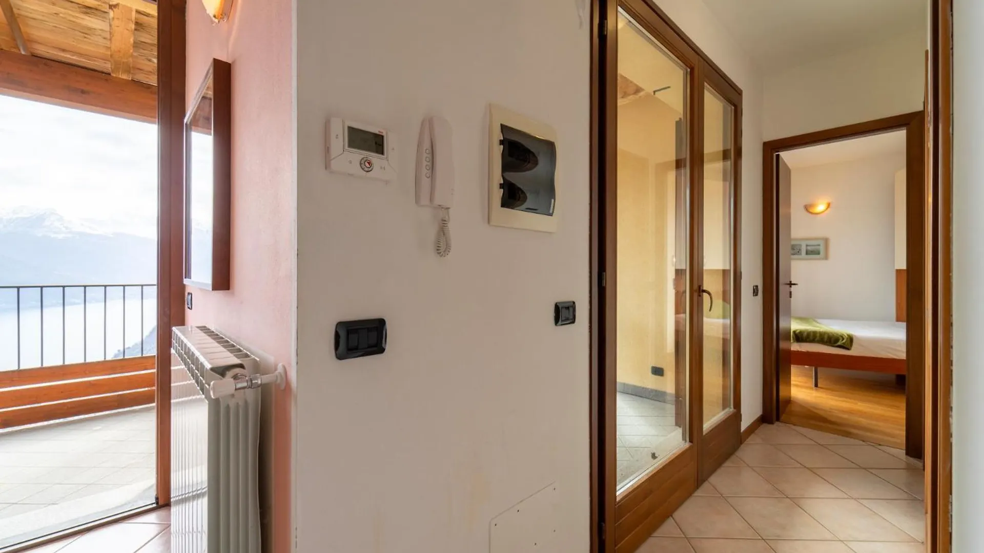 Willow Apartment With Lakeview By Wonderful Italy Gravedona