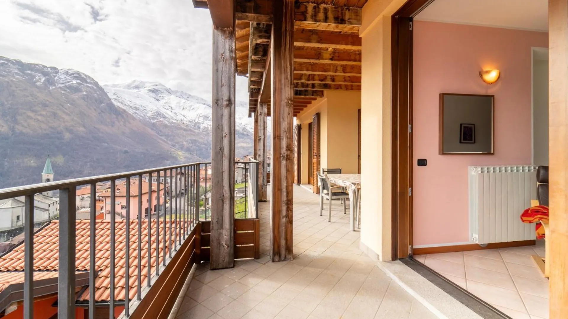 Willow Apartment With Lakeview By Wonderful Italy Gravedona